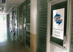 Oficinas de empresas consolidadoras de carga en Terminal de carga